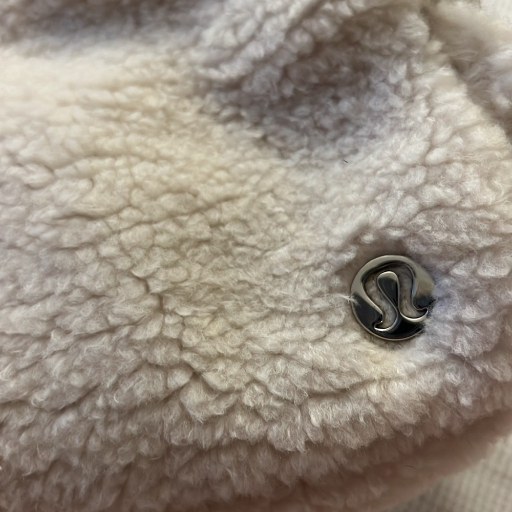 Lululemon Fleece Belt Bag (natural ivory/trench) - Picture 4 of 6